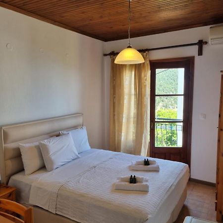 Zeus Guesthouse Παναγία Εξωτερικό φωτογραφία