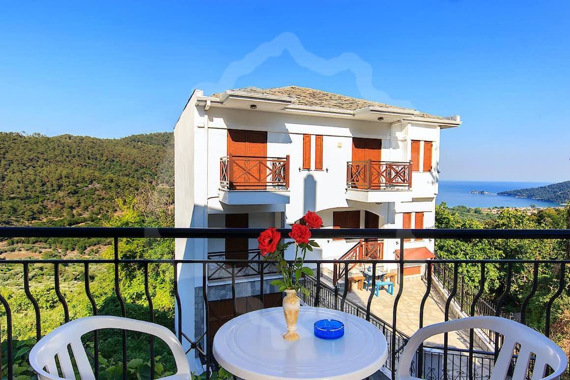 Zeus Guesthouse Παναγία Εξωτερικό φωτογραφία