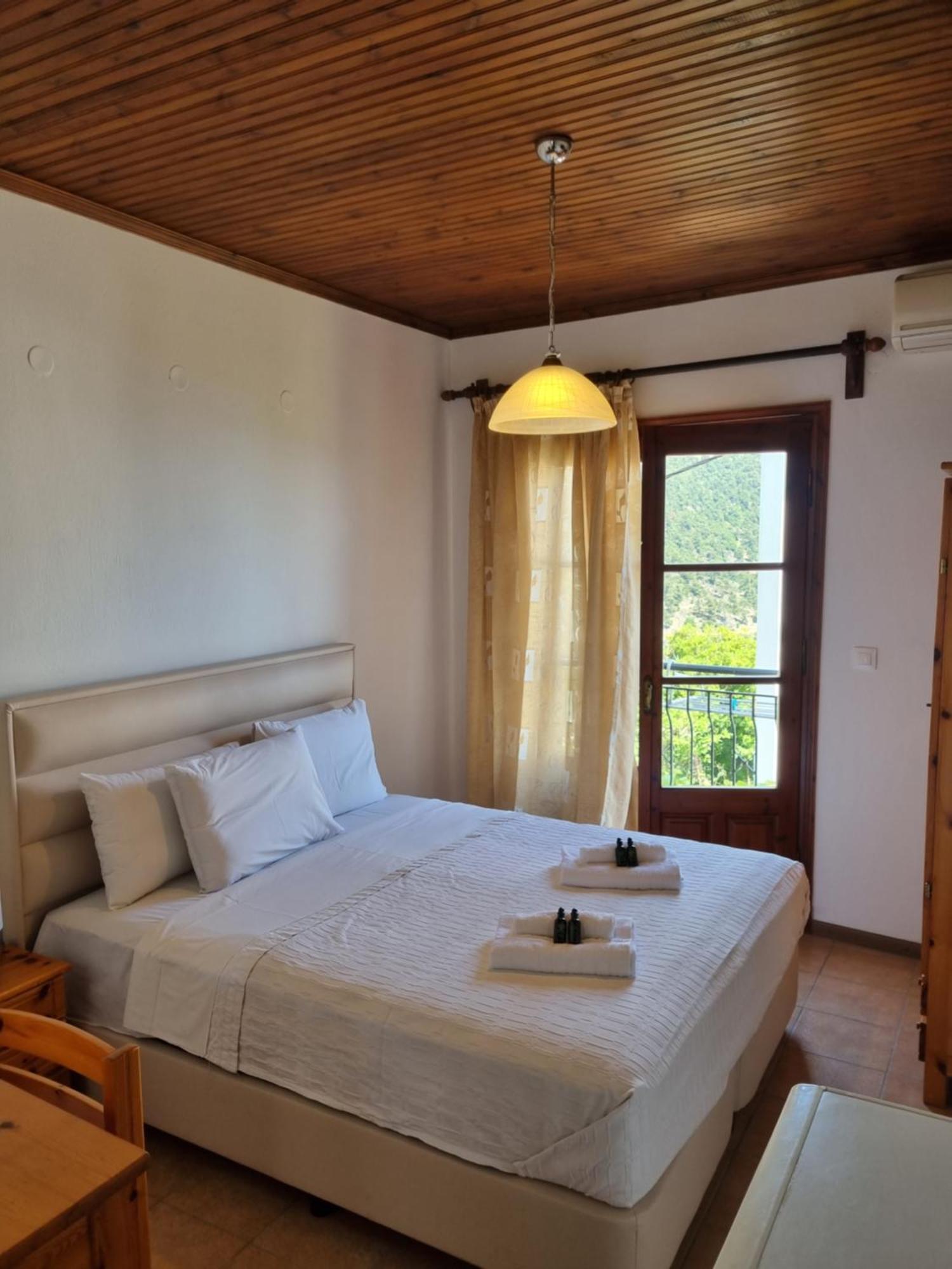 Zeus Guesthouse Παναγία Εξωτερικό φωτογραφία